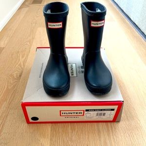 Hunter rain boots kids size 9.